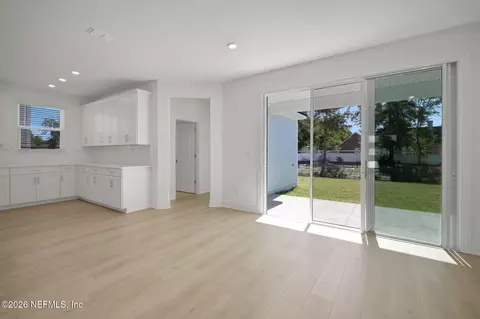 Living - 96112 Pirates Bluff Rd, Yulee, FL 32097 photo 3 of 5