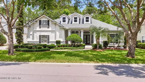 7843 Mount Ranier Dr, Jacksonville, FL 32256