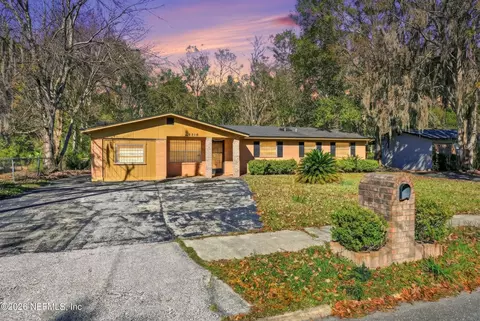 5319 Arrowsmith Rd, Jacksonville, FL 32208