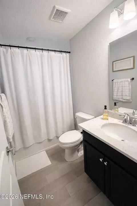 Bath - 242 Killarney Ave, Saint Johns, FL 32259 photo 2 of 3