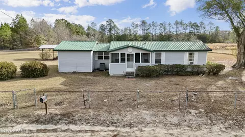 7361 Fred Perry Rd, Glen Saint Mary, FL 32040