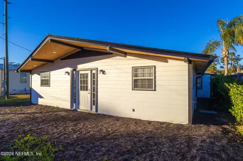 110 Jimmie Rd, Crescent City, FL 32112