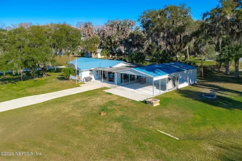 200 Bass Dr, Crescent City, FL 32112
