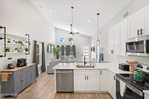 Kitchen - 800 9th St, Saint Augustine, FL 32084 photo 1 of 4