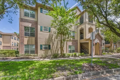 7800 Point Meadows Dr #1035, Jacksonville, FL 32256
