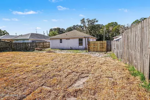 Exterior - 2898 N 10th St, Saint Augustine, FL 32084 photo 2 of 2
