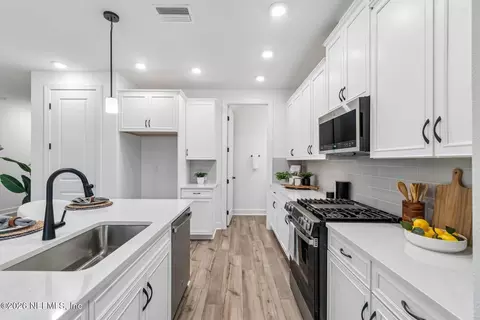 Entry Way - 1124 Wildlight Ave, Yulee, FL 32097 photo 1 of 4