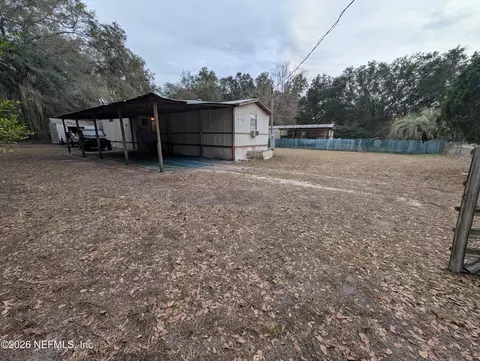 610 Evans Ave, Interlachen, FL 32148