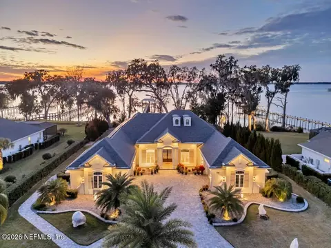 400 Hallowes Cv, Saint Johns, FL 32259