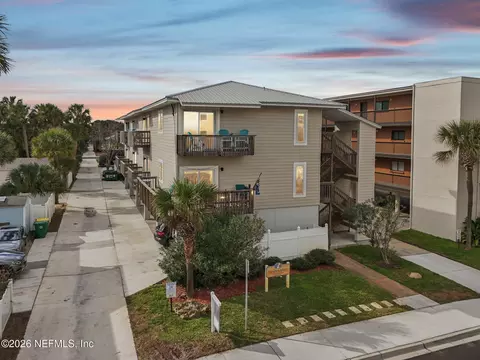 410 1st St S #E, Jacksonville Beach, FL 32250