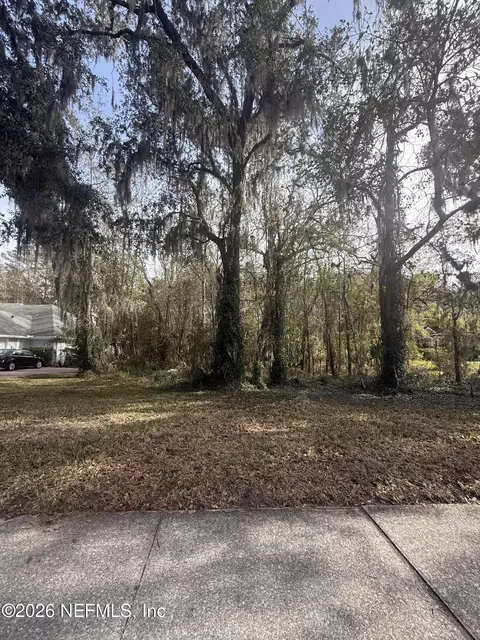 2451 Country Club Blvd, Orange Park, FL 32073