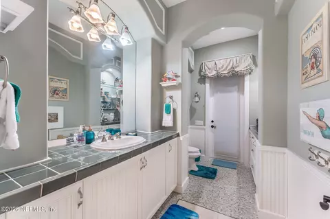 Bath - 205 Sophia Ter, Saint Augustine, FL 32095 photo 6 of 11