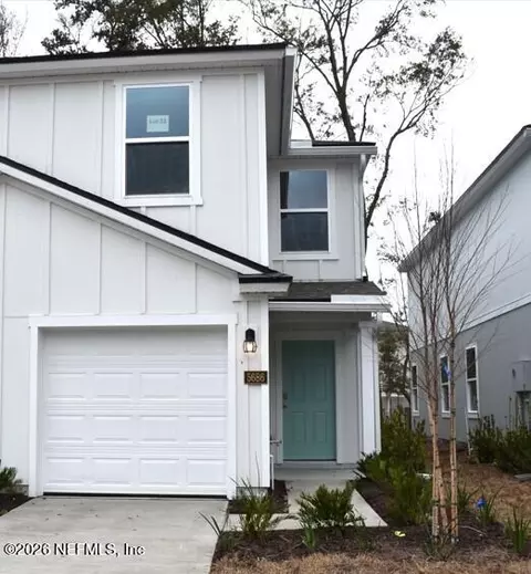 5686 Coppers Edge Ln, Jacksonville, FL 32254