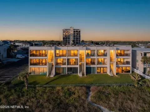 829 1st St #3-D, Jacksonville Beach, FL 32250