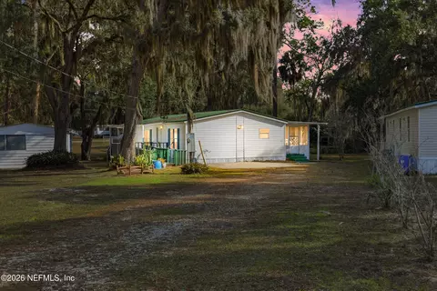 143 S Lake George Dr, Georgetown, FL 32139