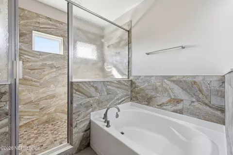 Bath - 95 Strobe Ct, Saint Augustine, FL 32095 photo 2 of 2