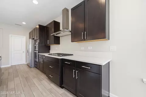 Kitchen - 95 Strobe Ct, Saint Augustine, FL 32095 photo 2 of 2