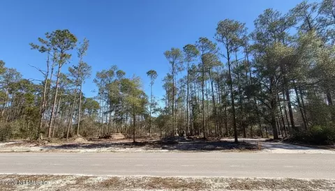 34 Whispering Pines Rd, Georgetown, FL 32139