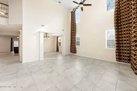 Living - 97019 Cobbler Ct, Yulee, FL 32097 photo 2 of 3