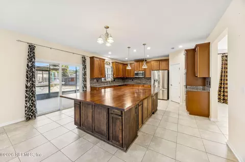Kitchen - 97019 Cobbler Ct, Yulee, FL 32097 photo 3 of 4