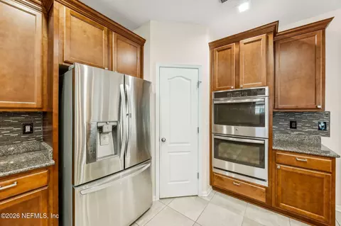 Kitchen - 97019 Cobbler Ct, Yulee, FL 32097 photo 2 of 4