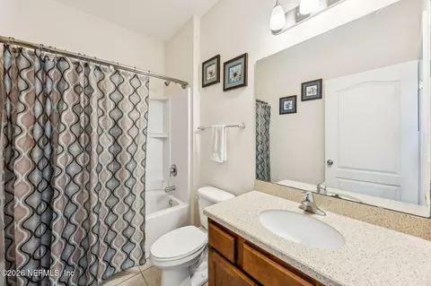 Bath - 97019 Cobbler Ct, Yulee, FL 32097 photo 1 of 6