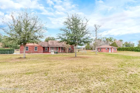 18100 Crews Rd, Glen Saint Mary, FL 32040