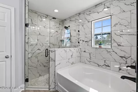 Bath - 55225 Bartram Trl, Callahan, FL 32011 photo 7 of 10