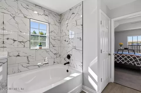 Bath - 55225 Bartram Trl, Callahan, FL 32011 photo 9 of 10