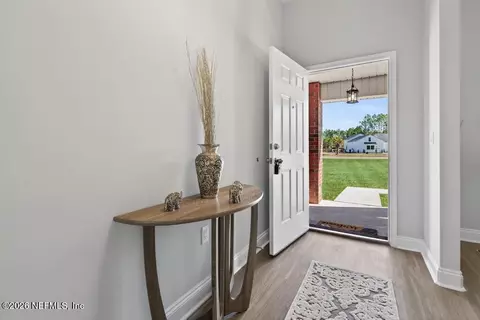 Entry Way - 55225 Bartram Trl, Callahan, FL 32011 photo 2 of 4