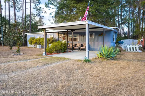 108 Douglas St, Crescent City, FL 32112