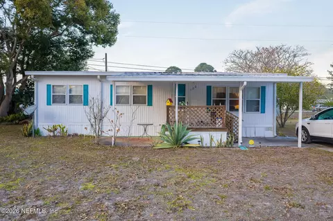 122 Tennessee Ave, Crescent City, FL 32112