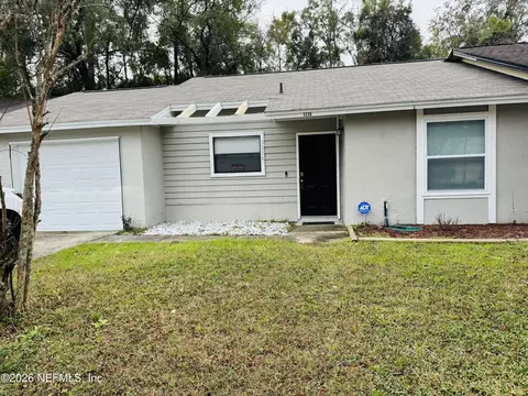 3236 Meadowlea Cir N, Jacksonville, FL 32218