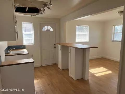 921 N Canal St, Jacksonville, FL 32209