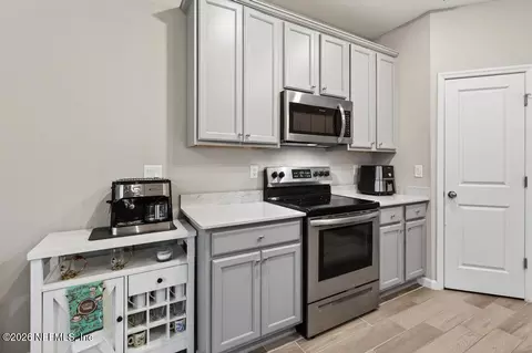 Kitchen - 196 Boracay Cir, Saint Johns, FL 32259 photo 7 of 7