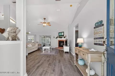 Entry Way - 254 Basque Rd, Saint Augustine, FL 32080 photo 2 of 4