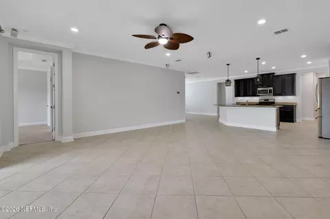 Living - 182 Saint Kitts Loop, Saint Augustine, FL 32092 photo 1 of 3