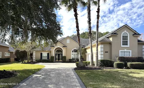 10355 Cypress Lakes Dr, Jacksonville, FL 32256