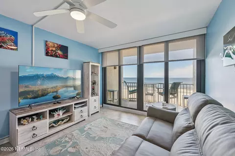 601 1st St S #5E, Jacksonville Beach, FL 32250