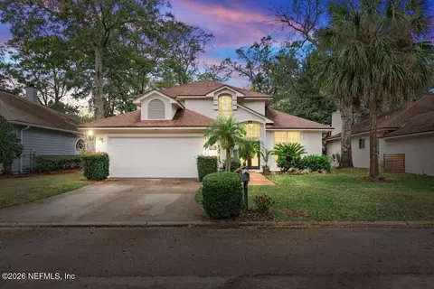 4218 Richmond Park Dr E, Jacksonville, FL 32224