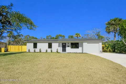 43 N Saratoga Cir N, Atlantic Beach, FL 32233