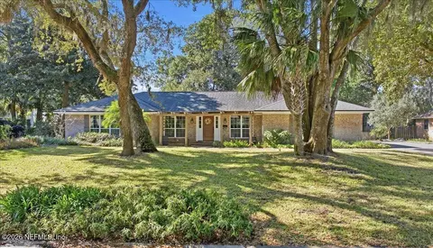 1656 Park Ter W, Atlantic Beach, FL 32233