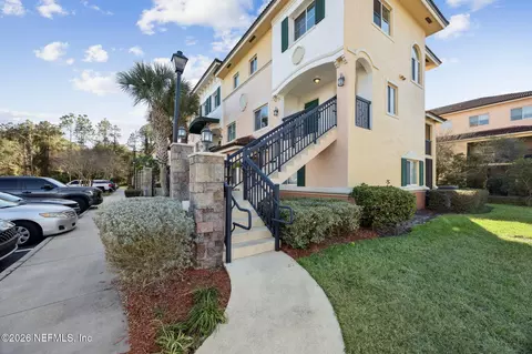 9745 Touchton Rd #530, Jacksonville, FL 32246