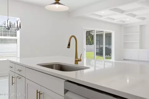 Kitchen - 534 Eagle Moon Lake Dr, Saint Augustine, FL 32092 photo 4 of 4