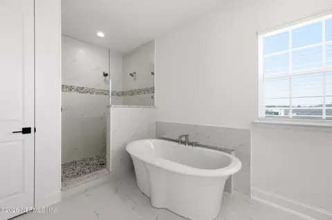 Bath - 534 Eagle Moon Lake Dr, Saint Augustine, FL 32092 photo 5 of 8