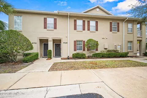 9768 Summer Grove Way E, Jacksonville, FL 32257