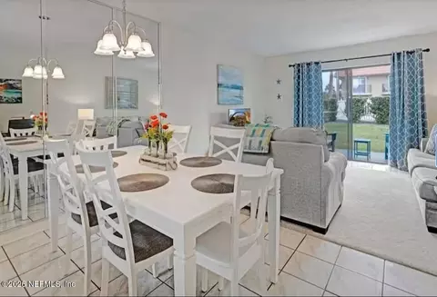 Dining - 826 A1a Beach Blvd #36, Saint Augustine, FL 32080 photo 1 of 2