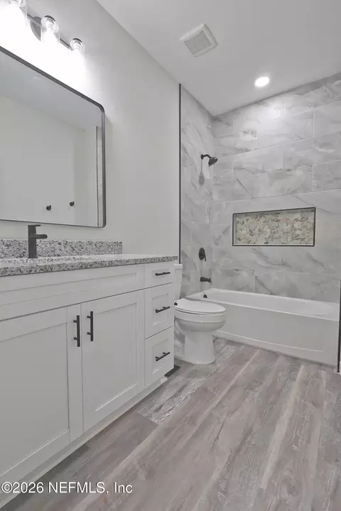 Bath - 30 Delmonte St, Baldwin, FL 32234 photo 6 of 8