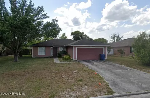 930 Arkenstone Dr, Jacksonville, FL 32225