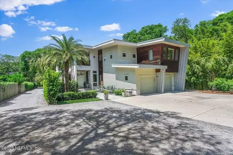 2446 Seminole Rd, Atlantic Beach, FL 32233